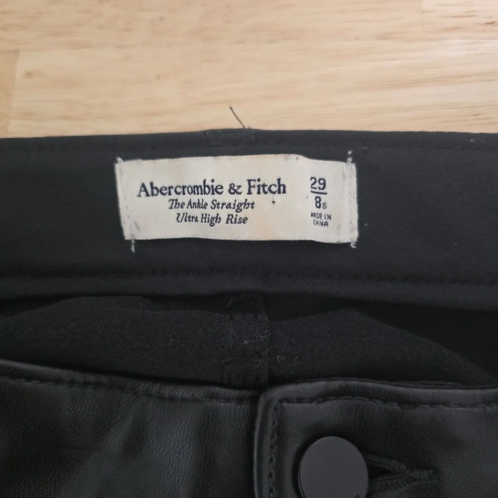 Abercrombie‎ & Fitch Black Faux Leather Ultra High Rise Straight Pants Size 29 S